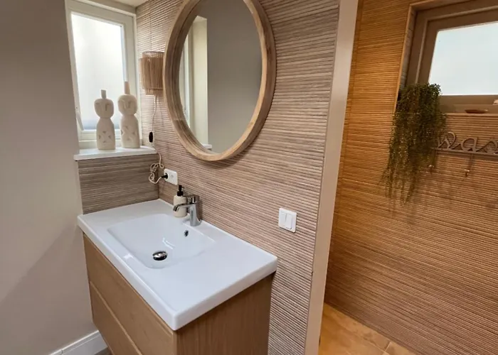 Guest house Oranje Nassau Aan Zee 3*